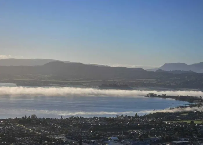 Aorangi Peak 1 By Tiny Away * Rotorua